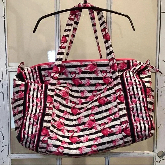 Quilted Flamingo duffle bag - Picture 1 of 3
